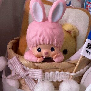 Meet your Posher,  Sharon